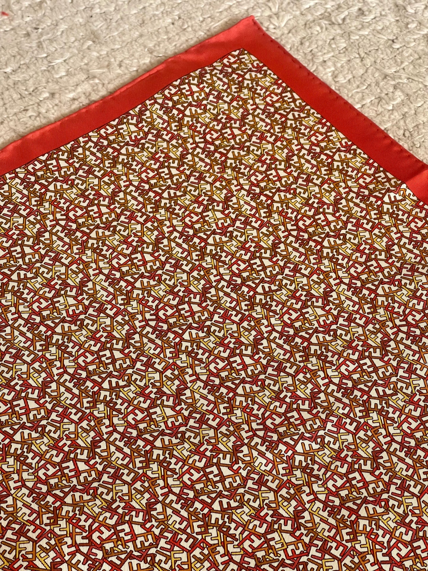Foulard FENDI