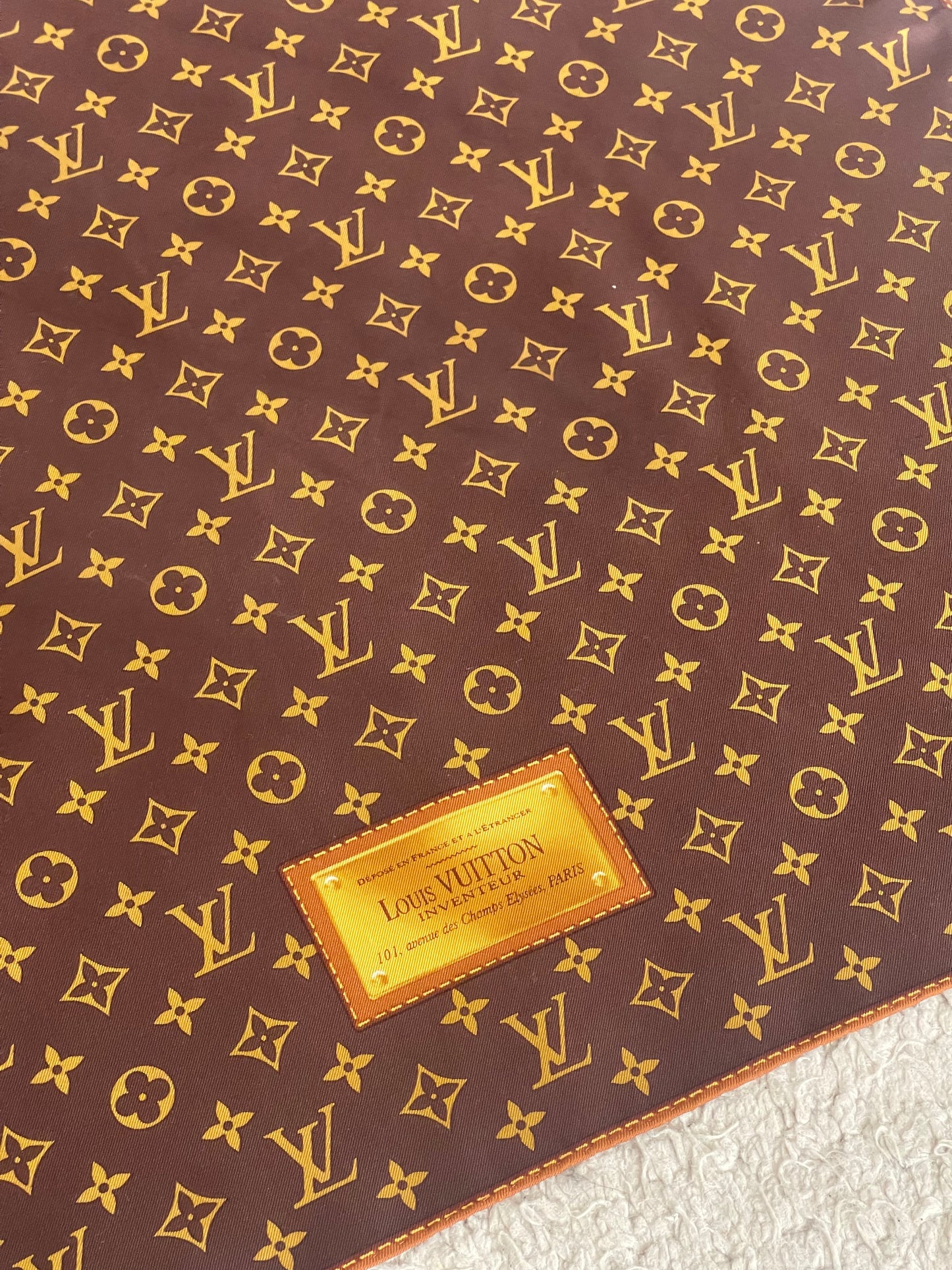 Foulard LOUIS VUITTON