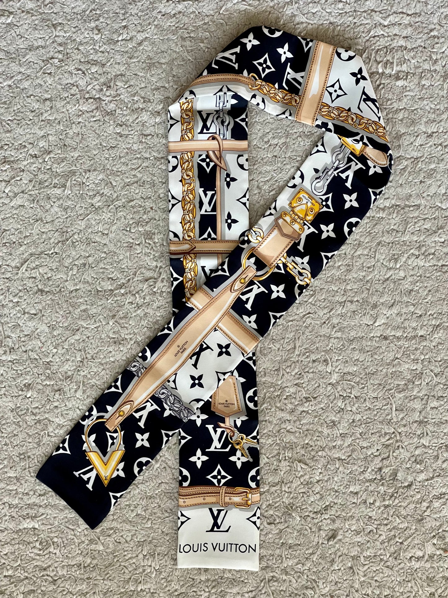 Foulard LOUIS VUITTON