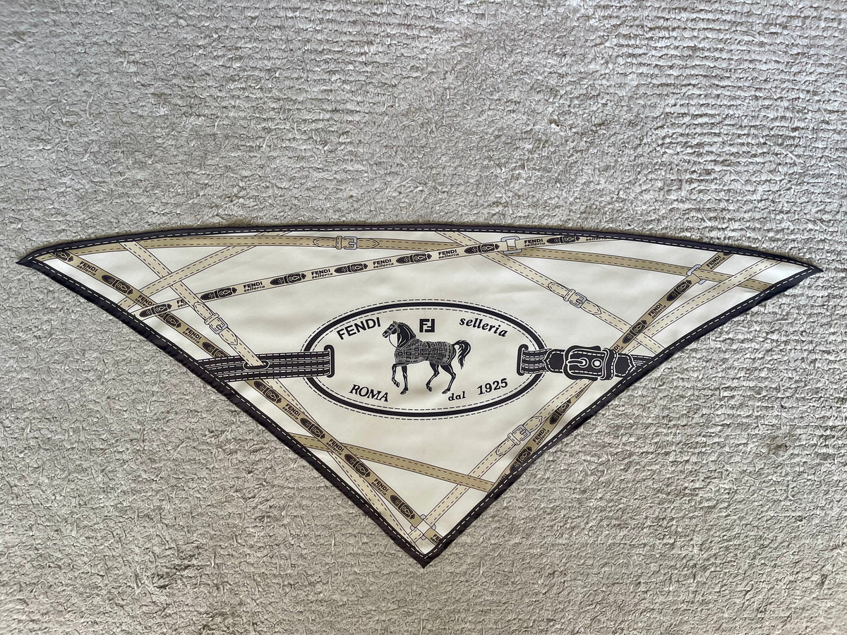 Foulard FENDI