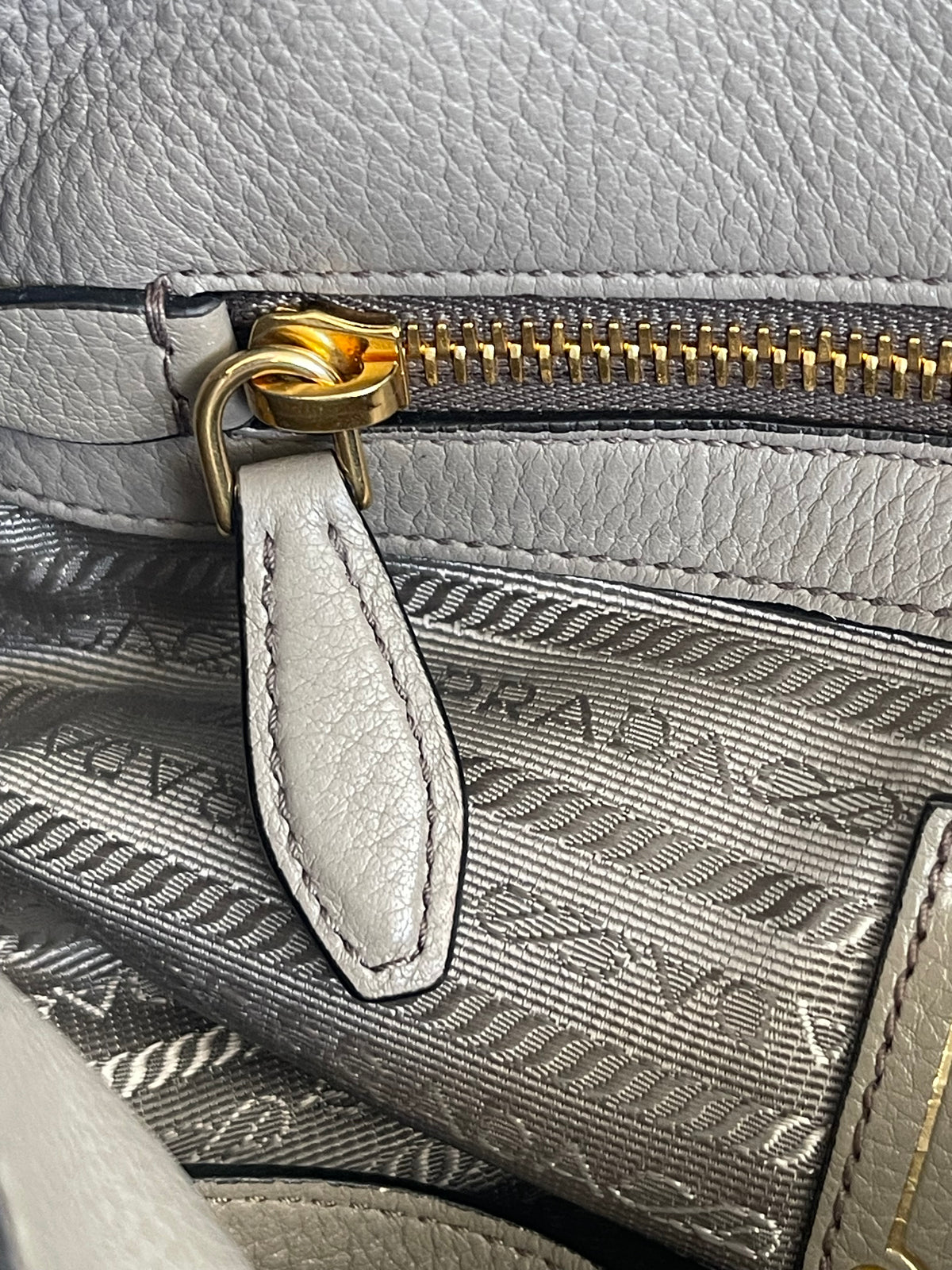 Borsa PRADA