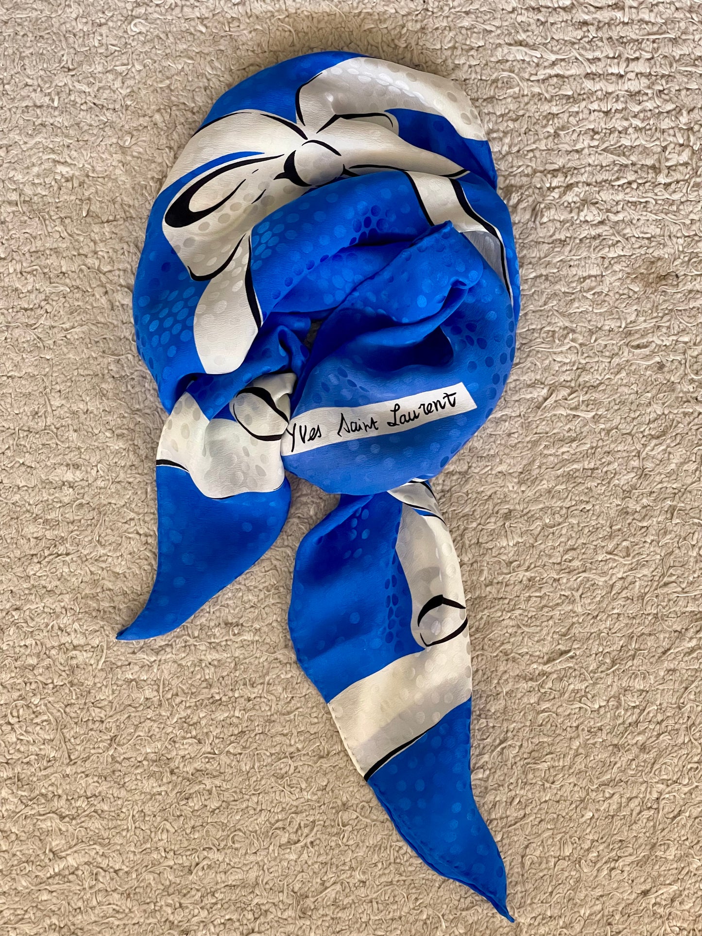 Foulard YSL