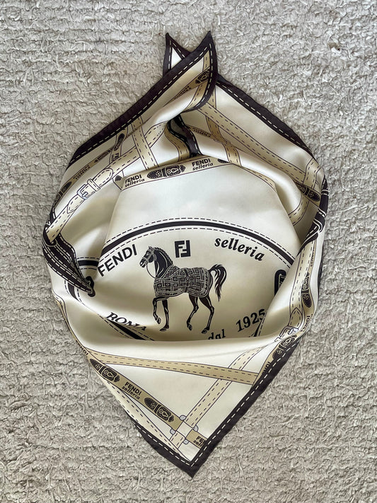 Foulard FENDI