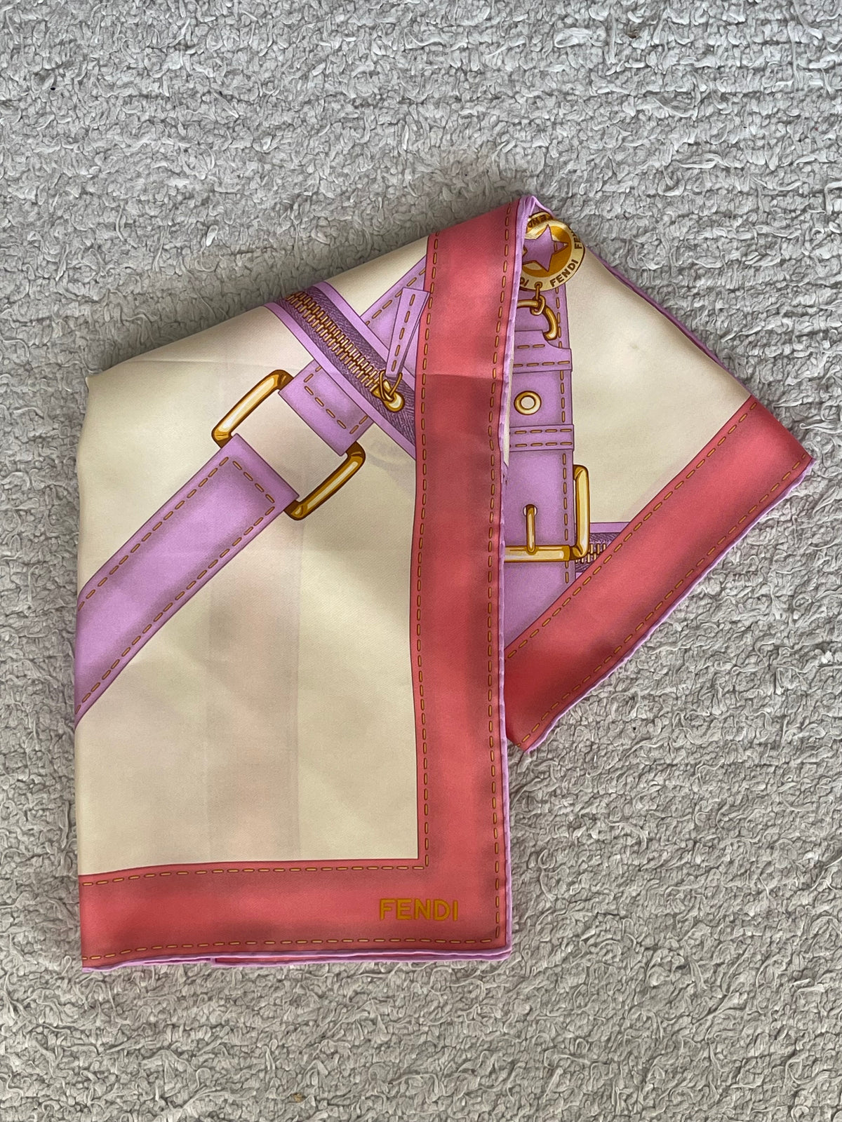 Foulard FENDI