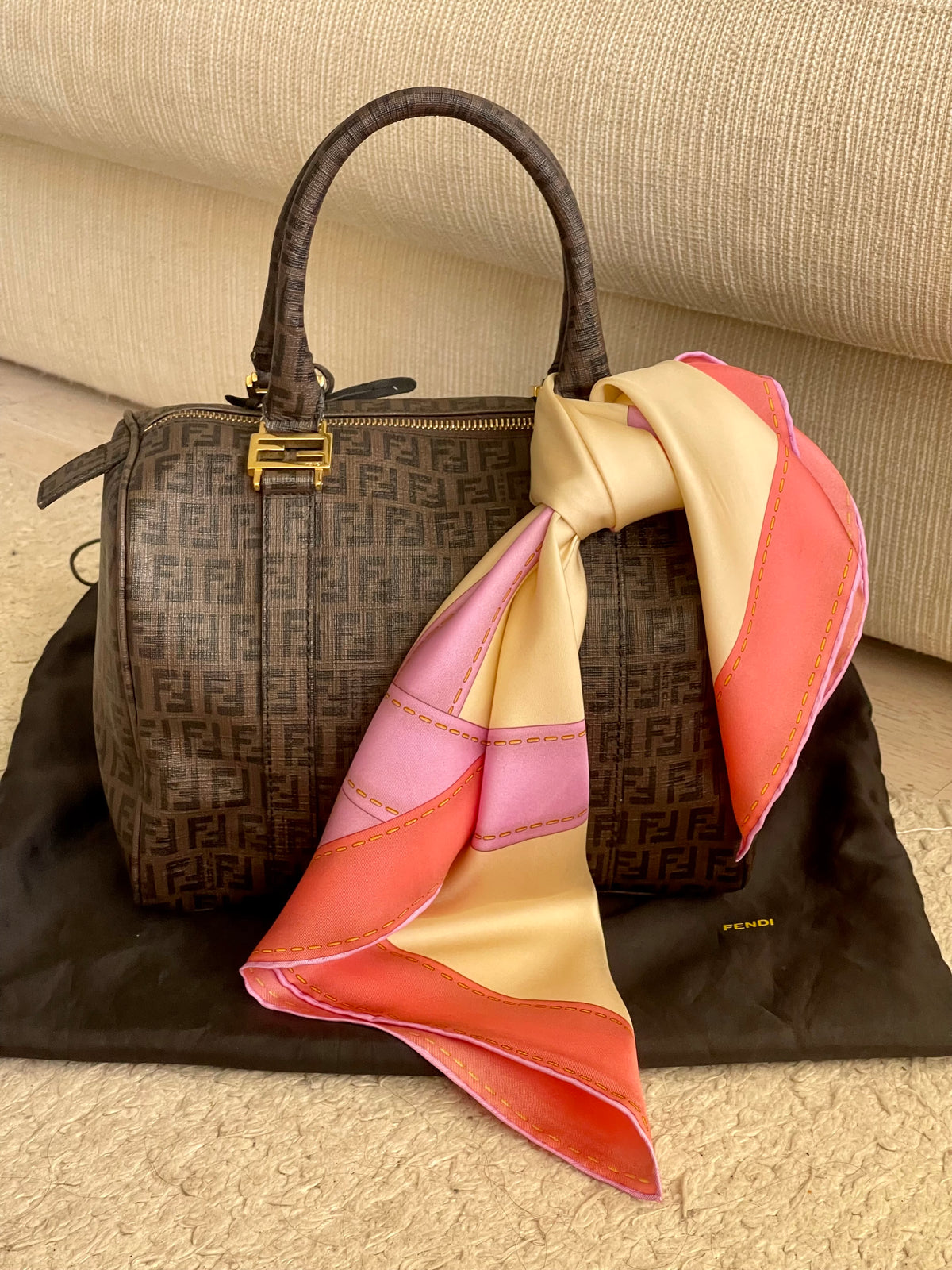Foulard FENDI