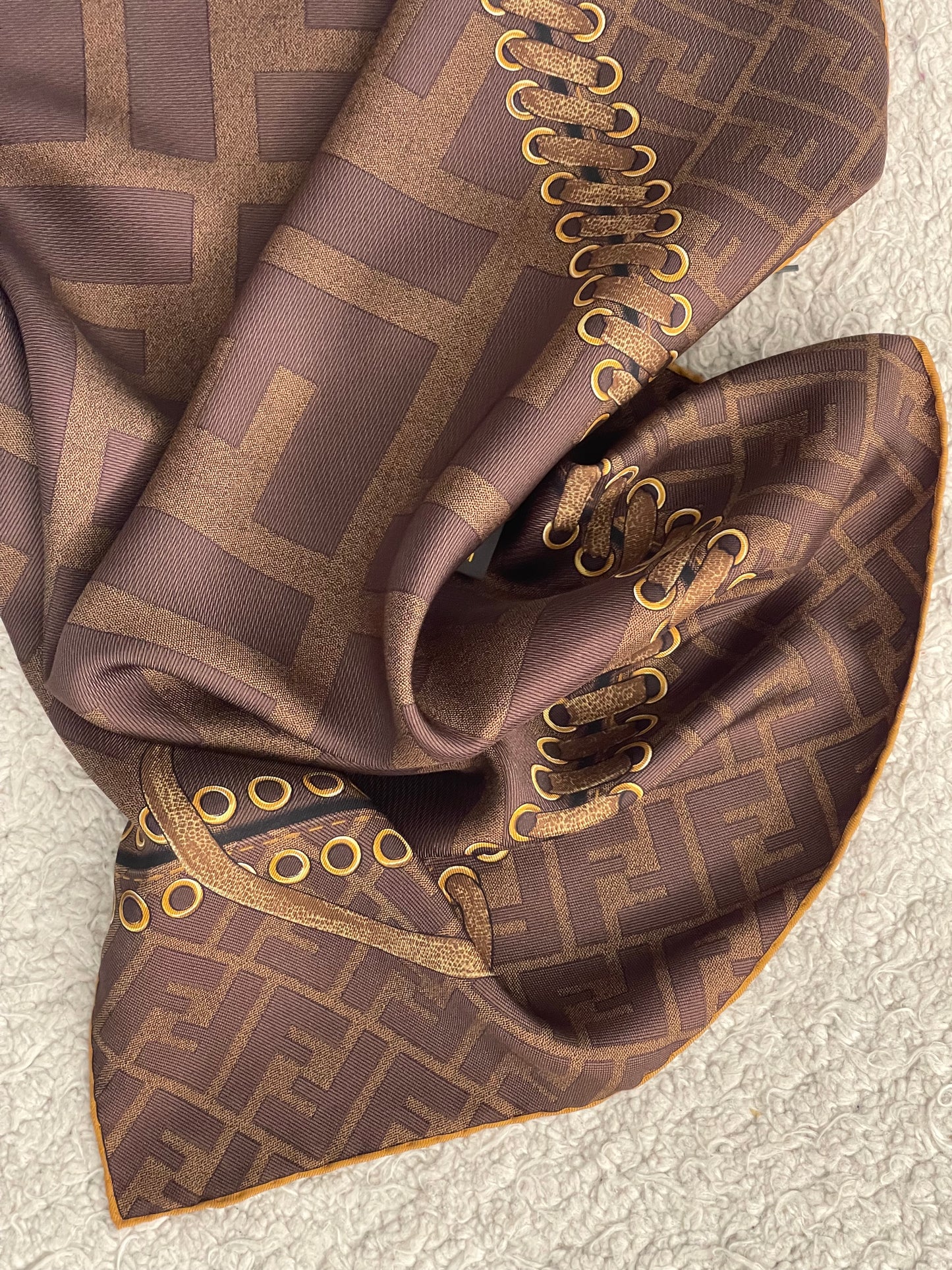 Foulard FENDI