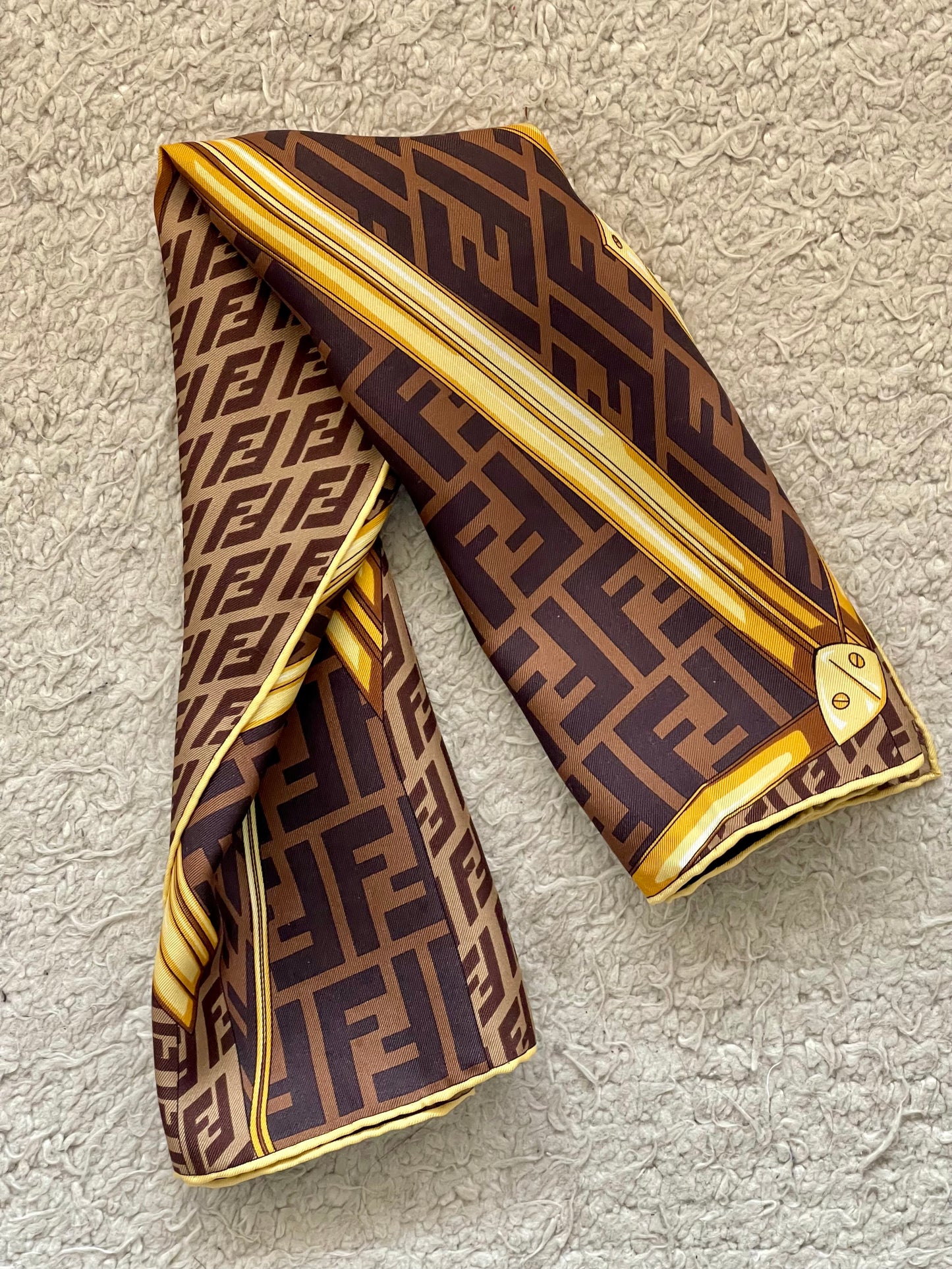 Foulard FENDI
