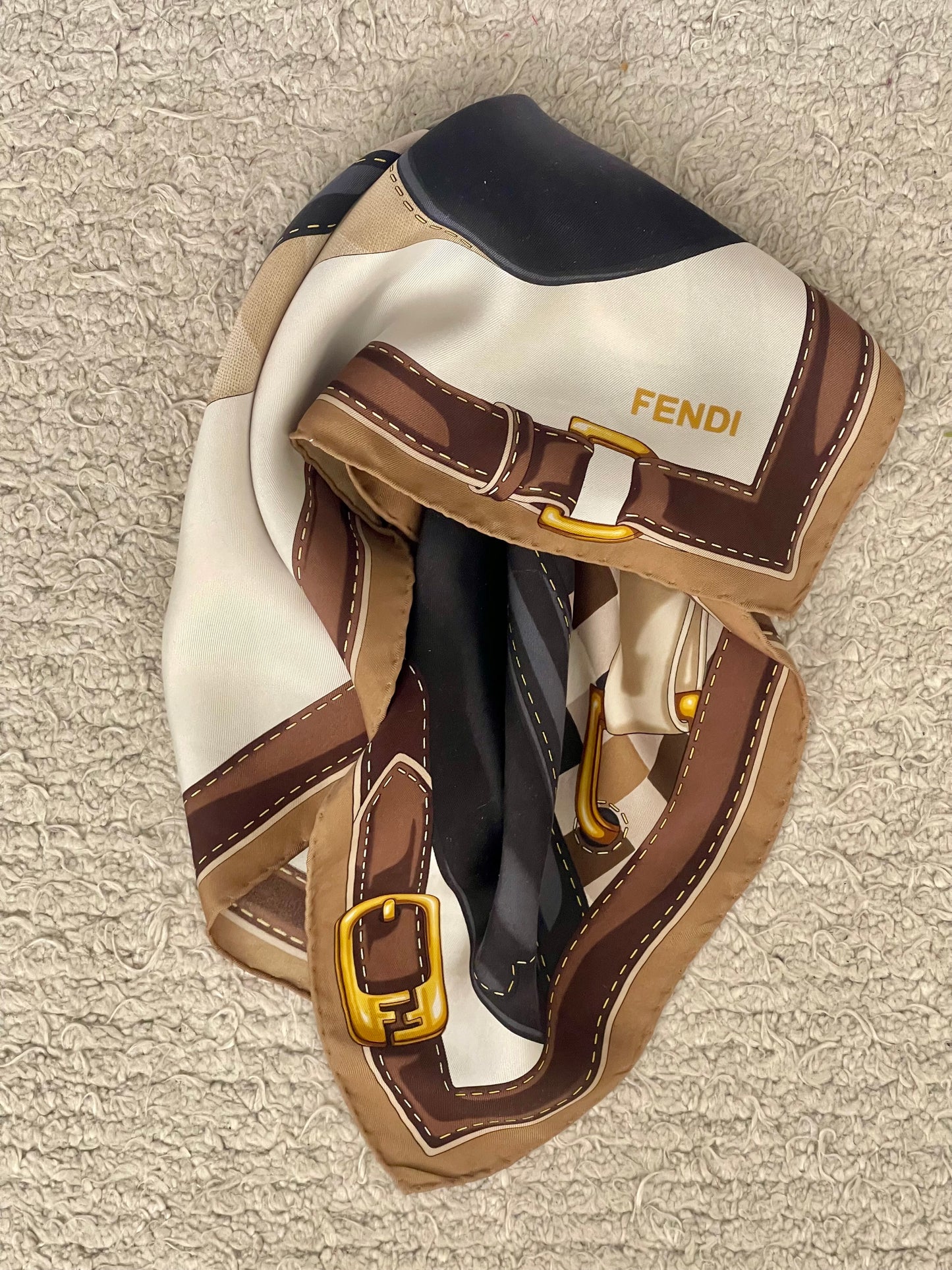 Foulard FENDI