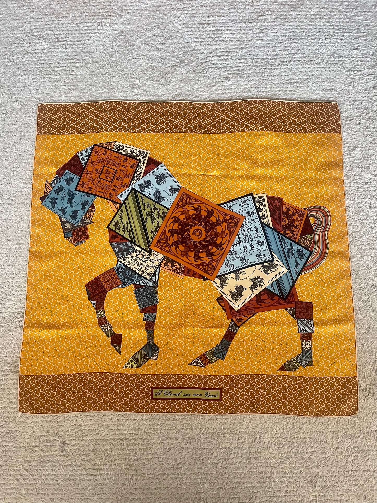 Foulard HERMÈS