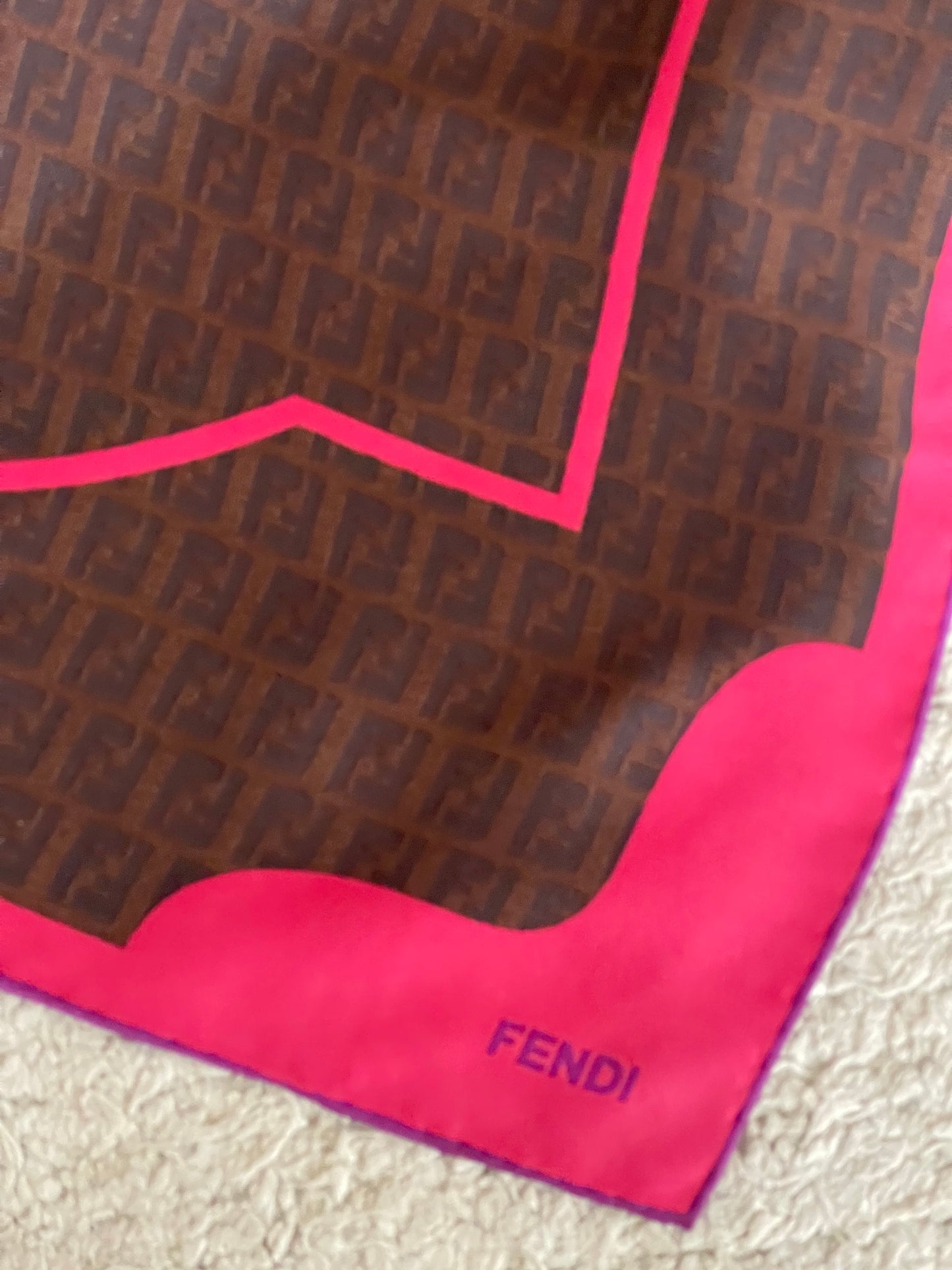 Foulard FENDI