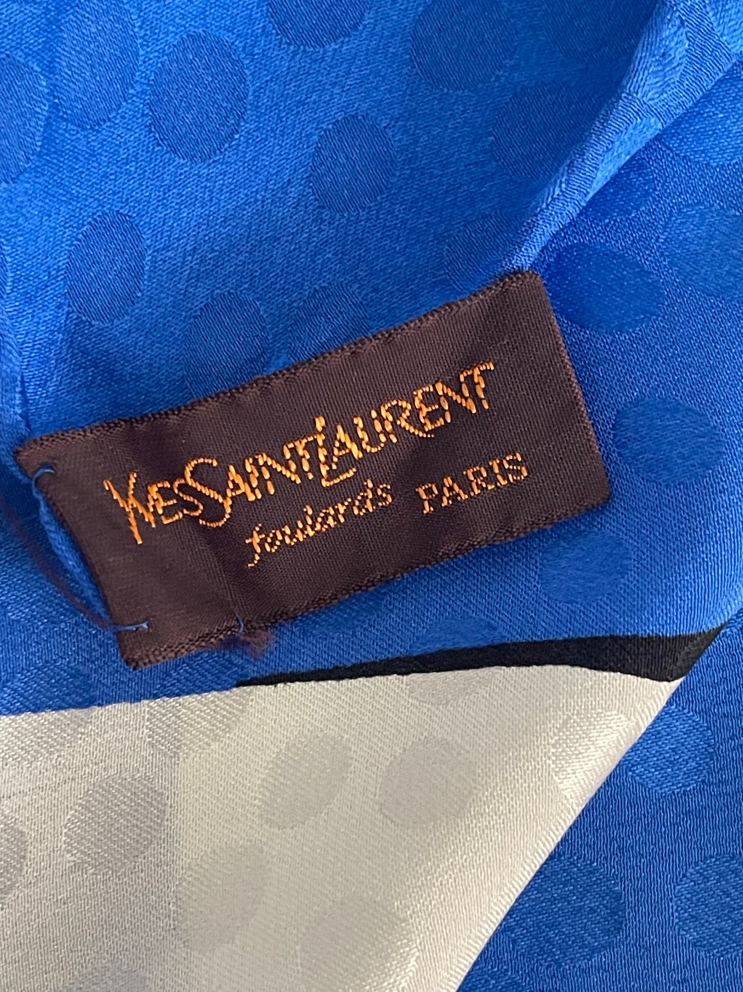 Foulard YSL