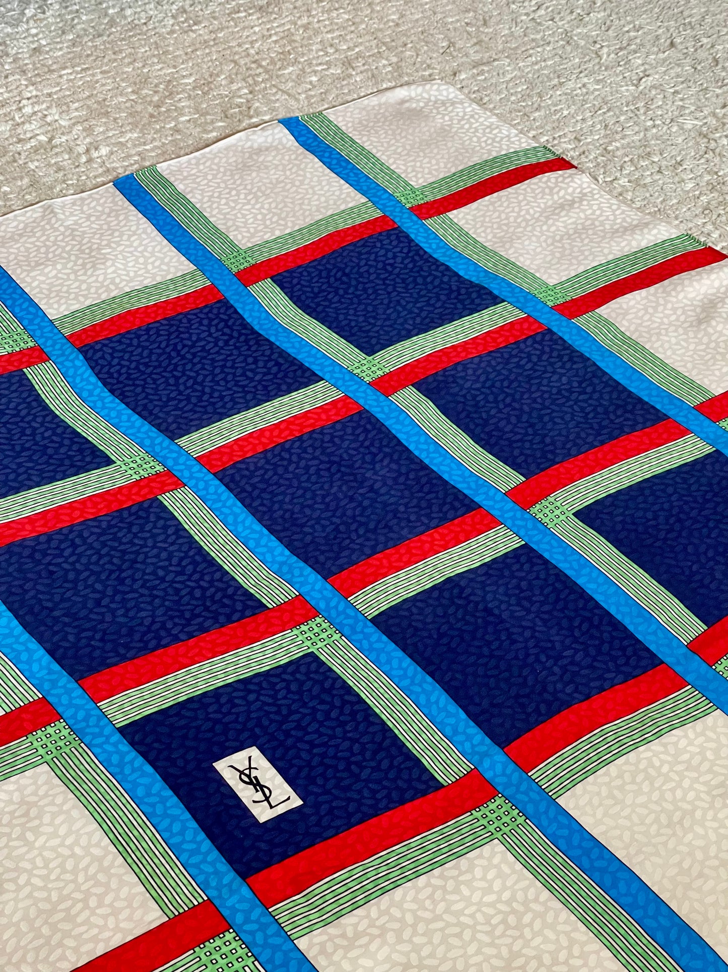 Foulard YSL