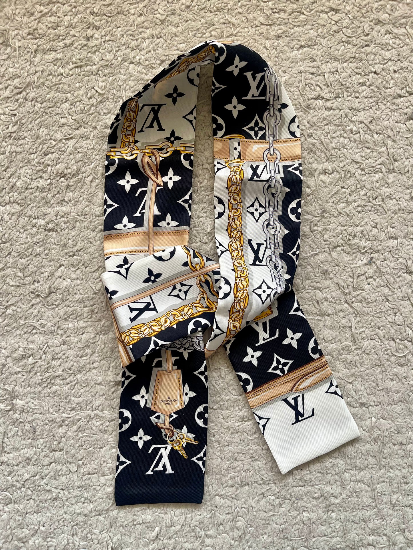 Foulard LOUIS VUITTON