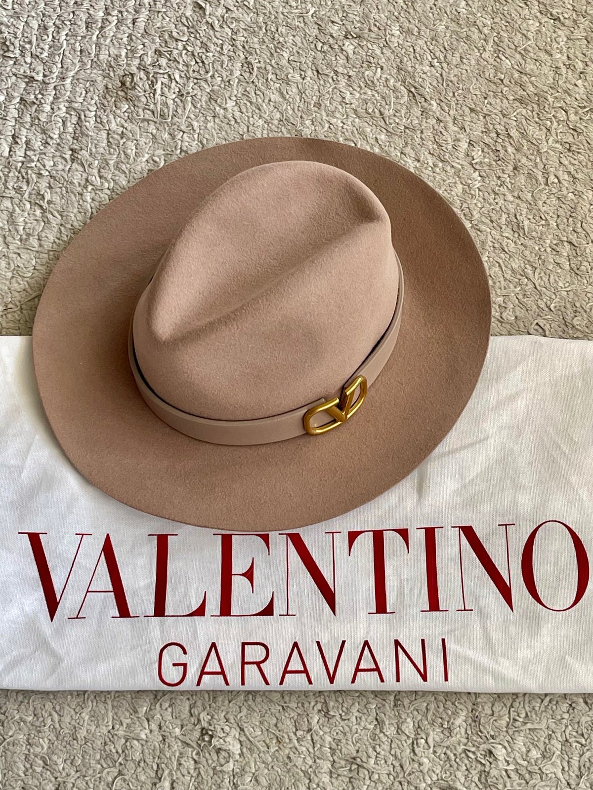 Cappello VALENTINO