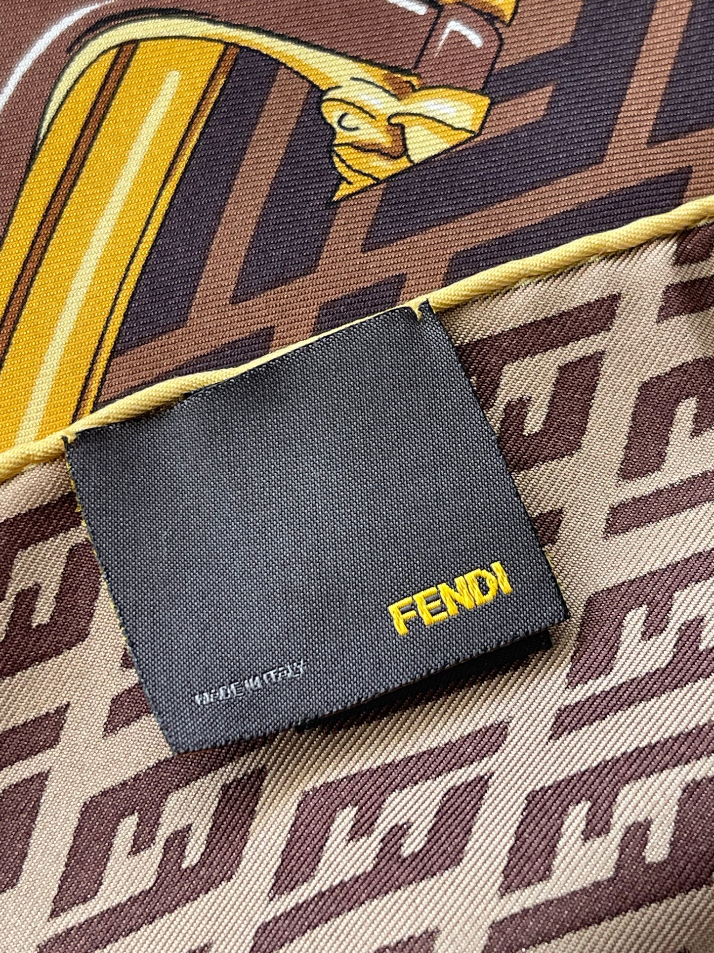 Foulard FENDI