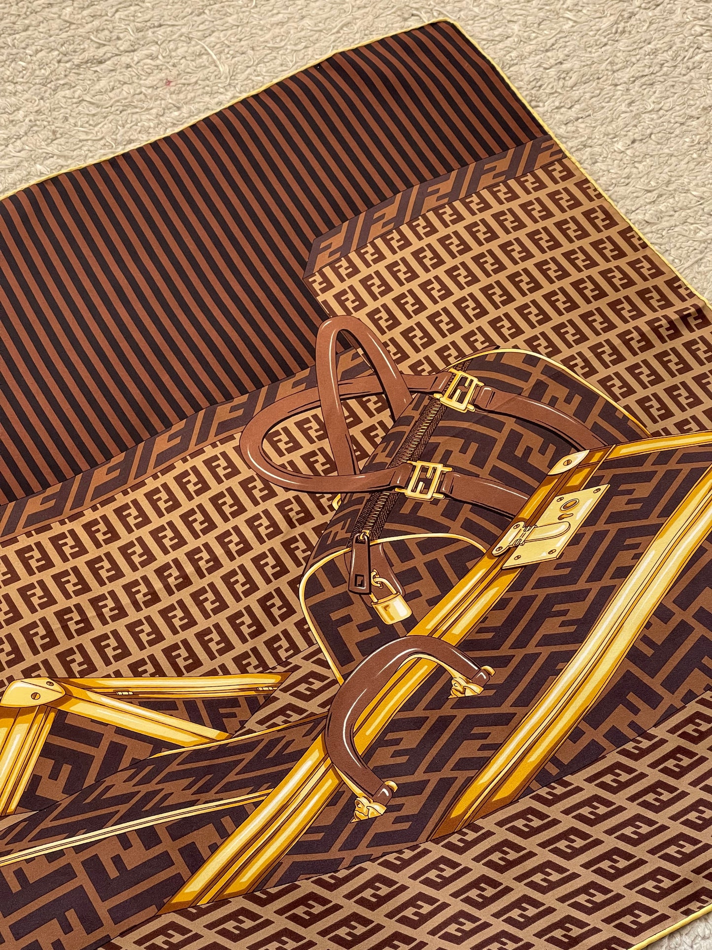 Foulard FENDI