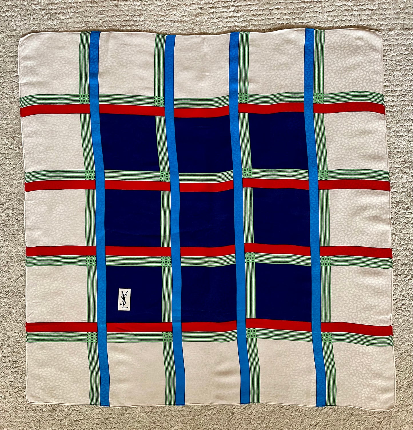 Foulard YSL