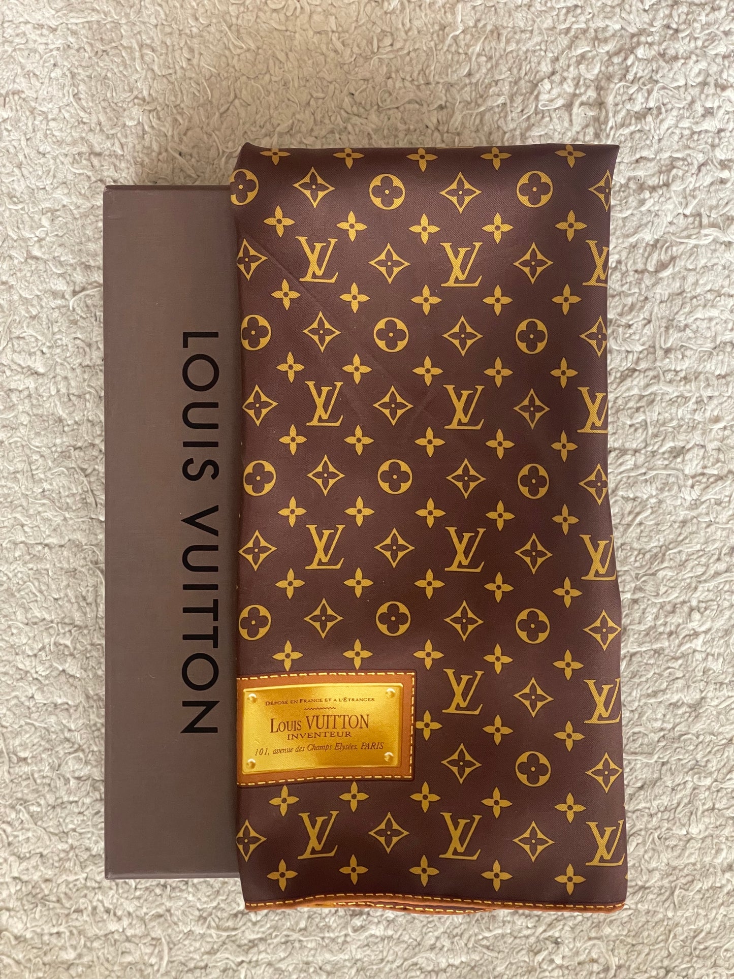 Foulard LOUIS VUITTON