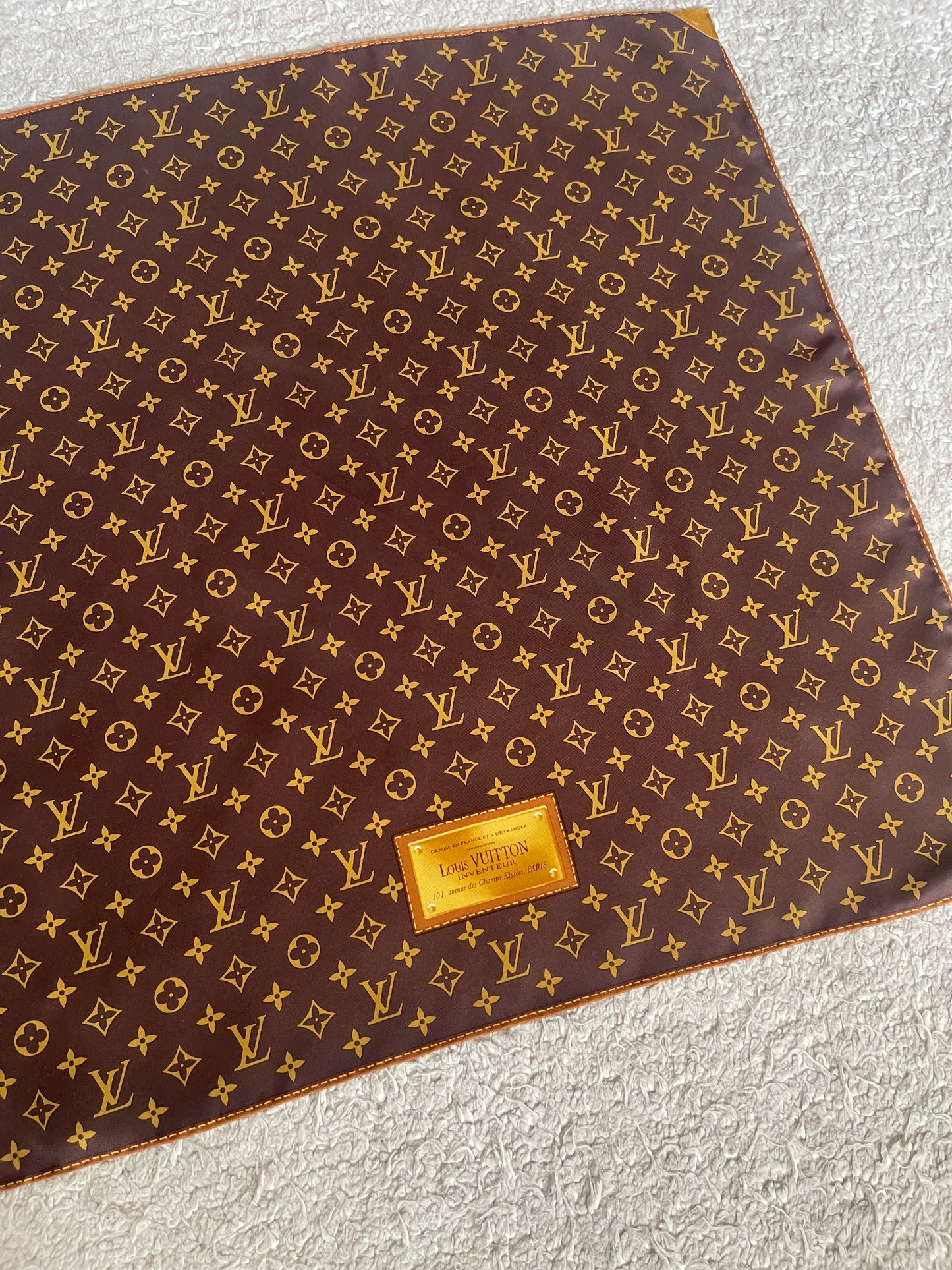 Foulard LOUIS VUITTON