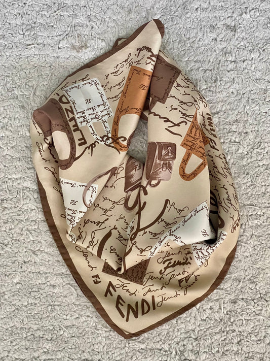 Foulard FENDI