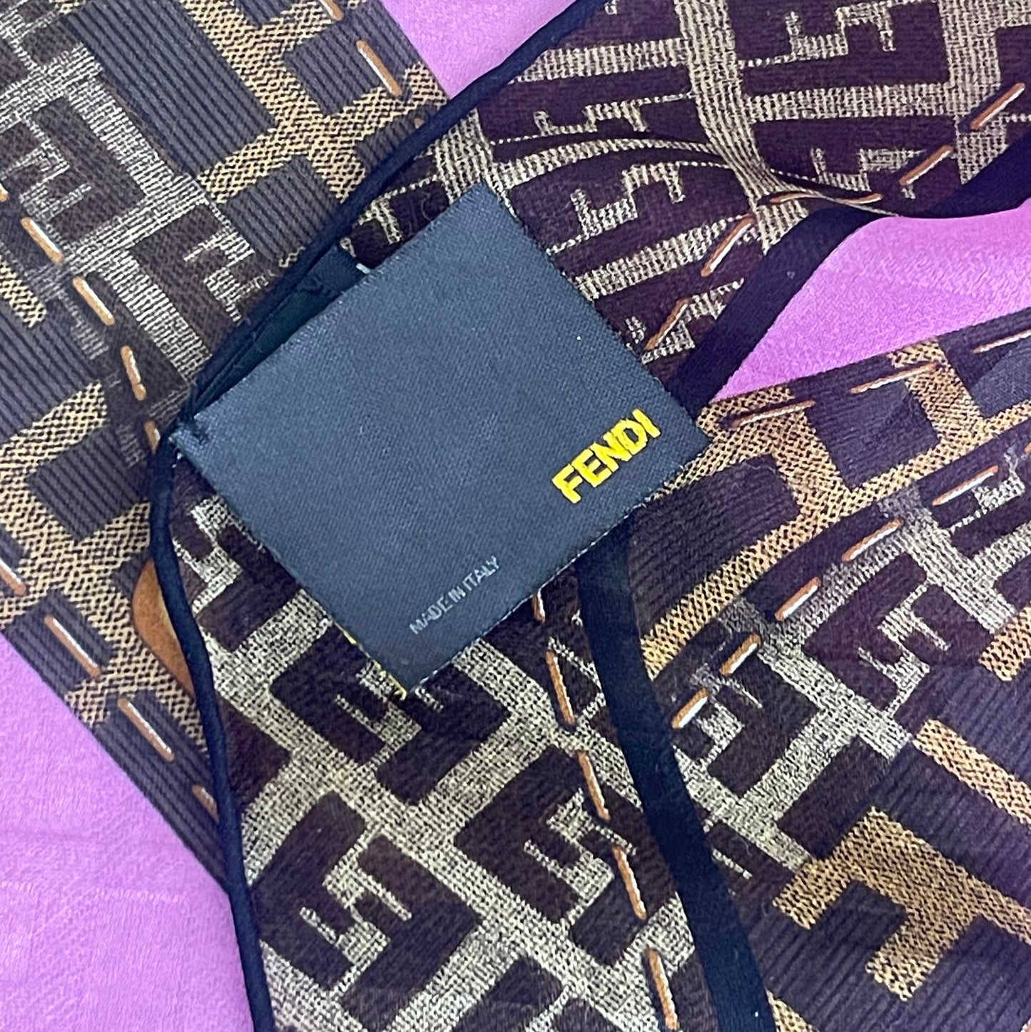Foulard FENDI